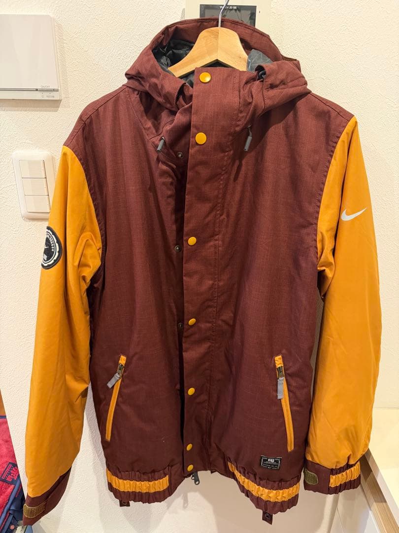 NIKE スノーボード　ウェア