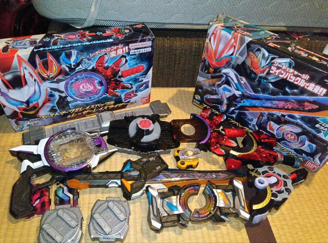 仮面ライダーギーツまとめ売り - メルカリ