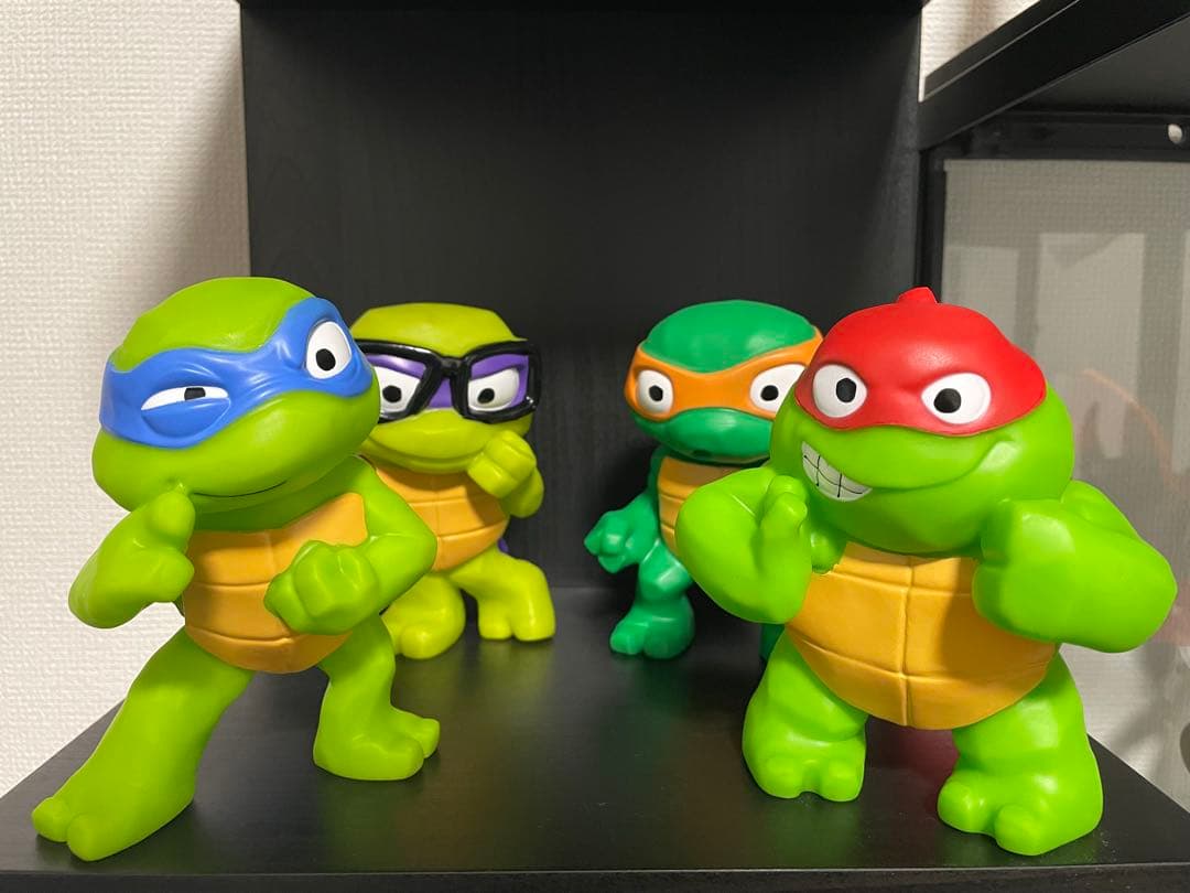 タートルズ　フィギュアセット 680218-4.jpg