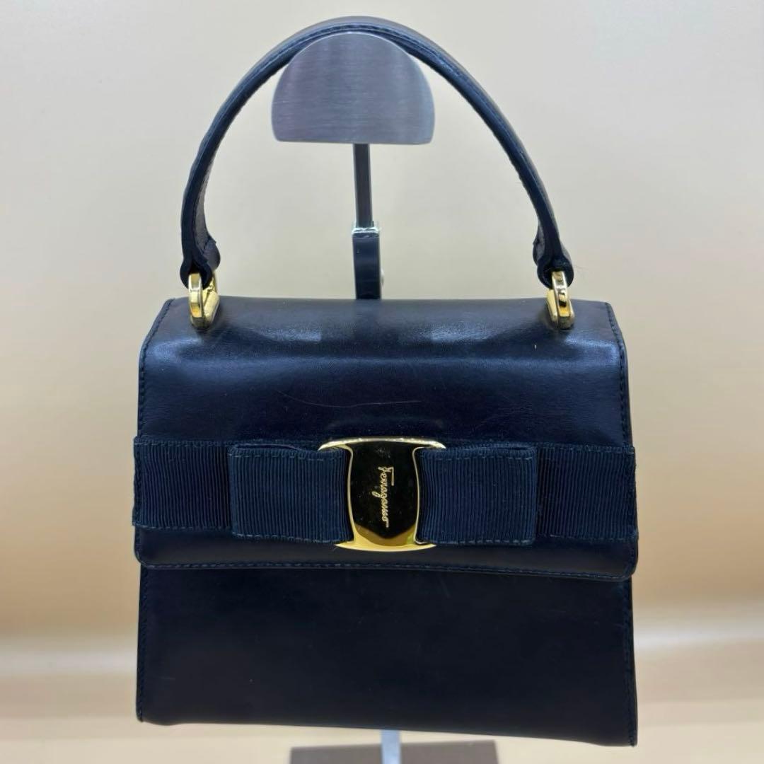 Salvatore Ferragamo ヴァラ リボン レザー ハンドバッグ Salvatore Ferragamo/ハンドバッグ ・ 【BLACK】 SOUL'd OUT