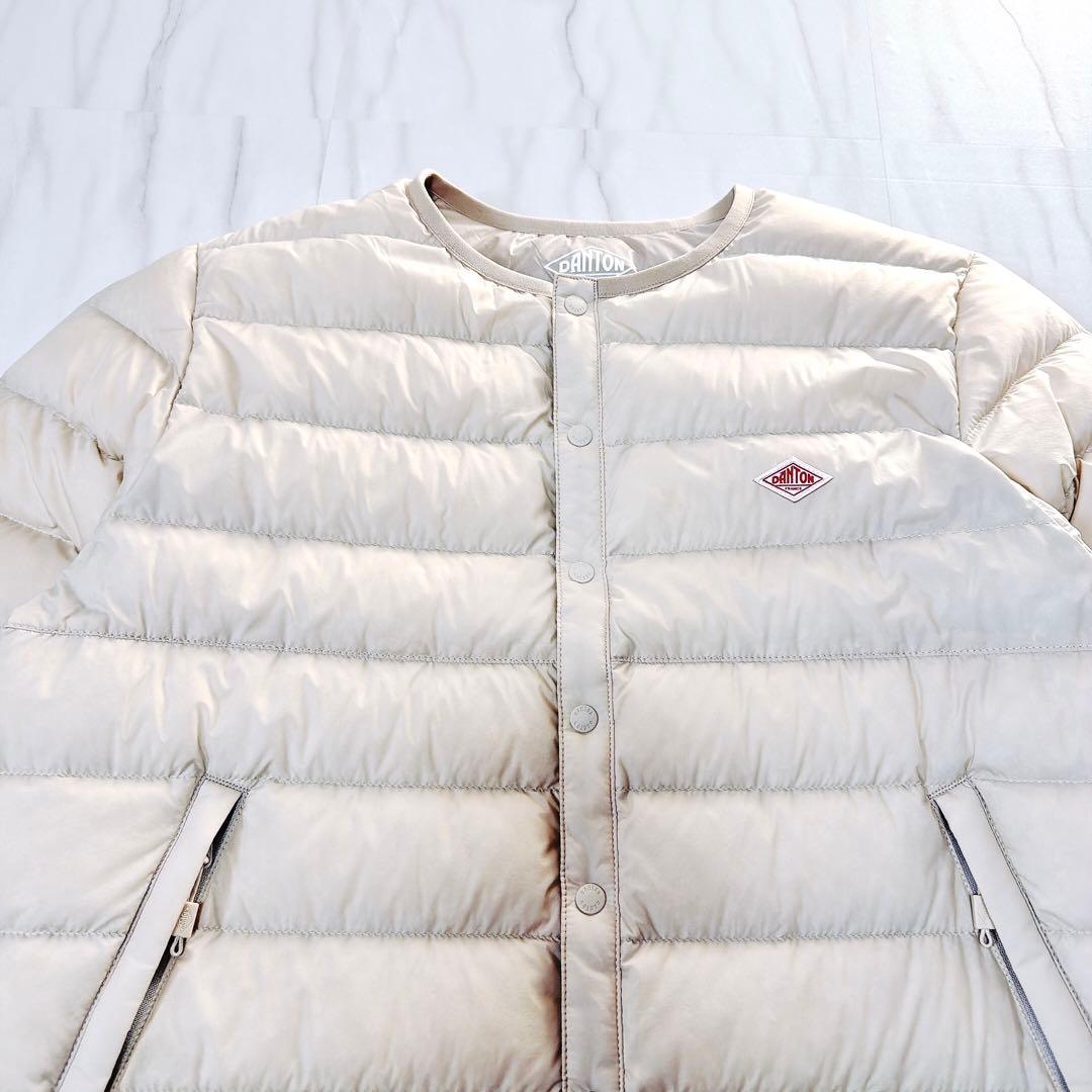 《美品》ダントン クルーネックインナーダウン オイスターホワイト Sサイズ