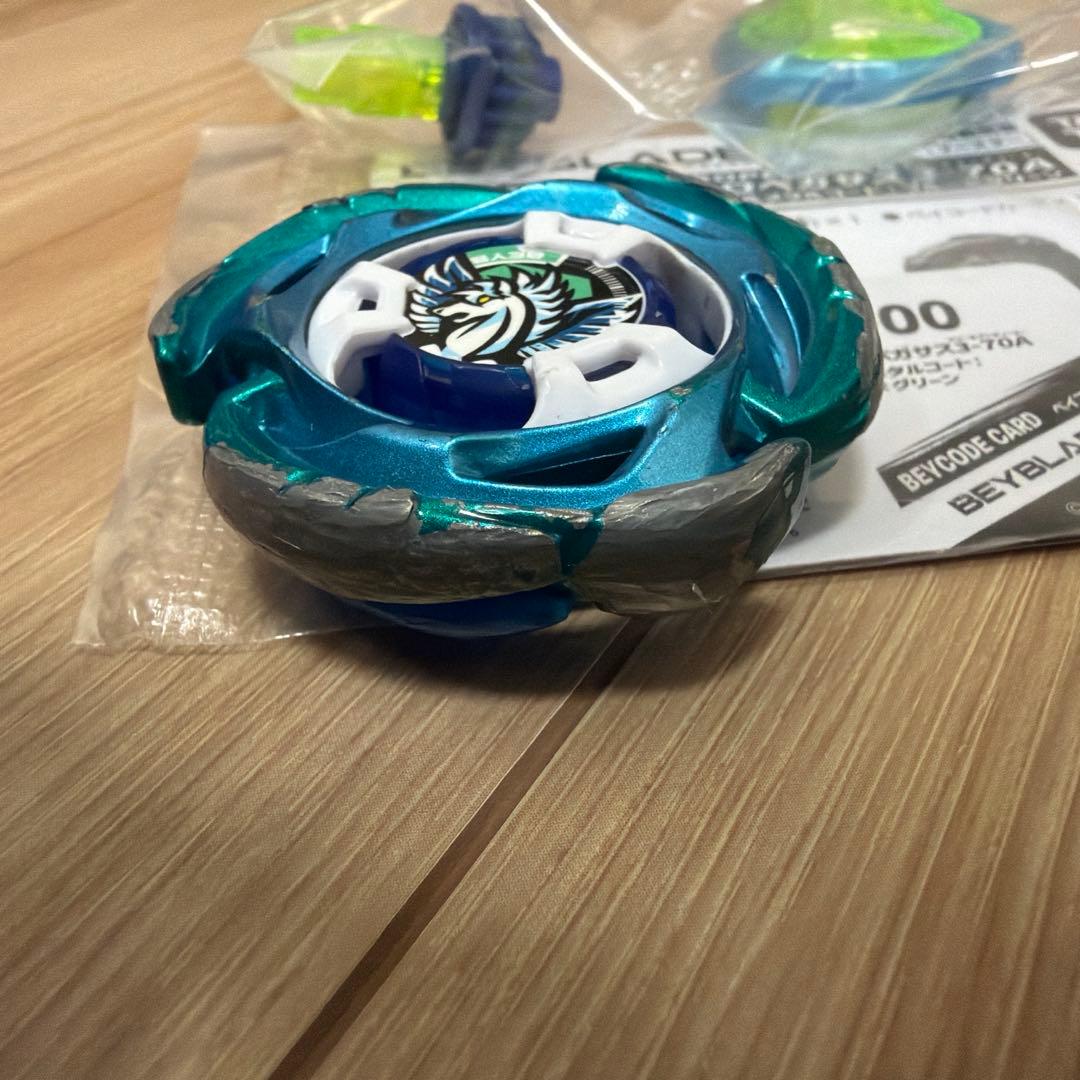 ベイブレードX】エアロペガサス（ダブルメタルコート ブルー×グリーン