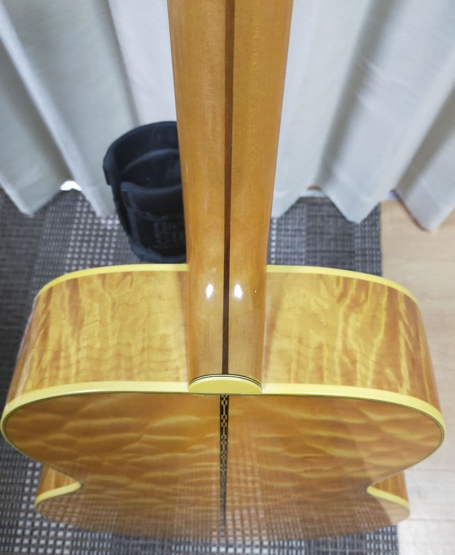 Gibson Montana Gold (J-200) キルテッドメイプル極美品 - メルカリ