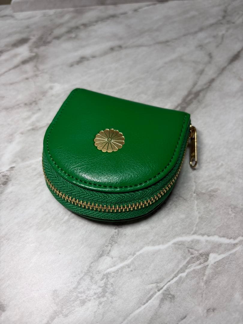 皇居限定　 菊の御紋ケース　お金を育てる緑　グリーン　財布　小銭入れ