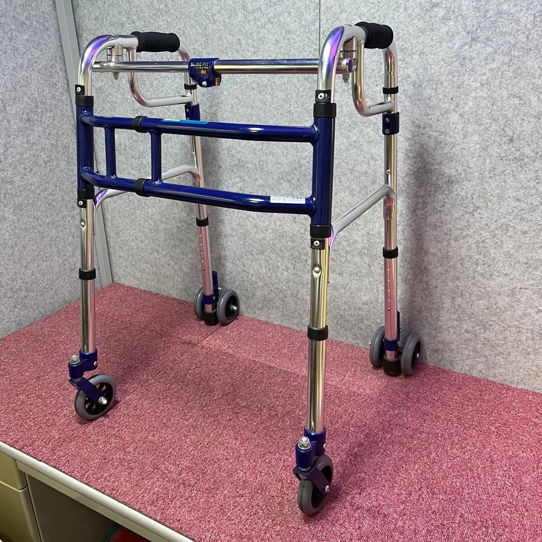 ［409］歩行器　歩行車　歩行補助　スライドフィット　持ち手伸縮　自在キャスター