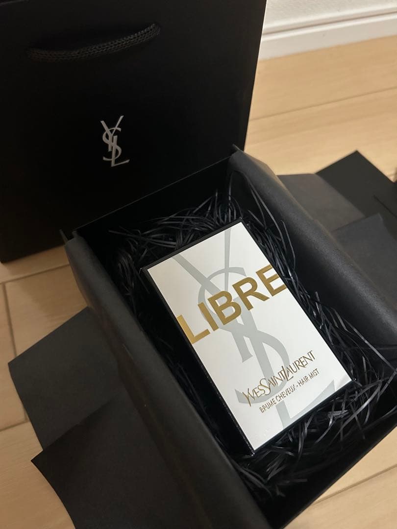 Yves Saint Laurent LIBRE 30ml 香水　ギフト仕様