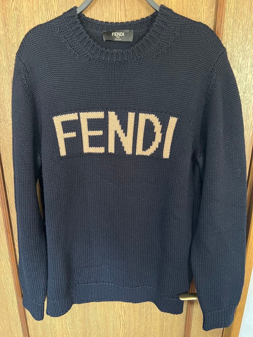 FENDI ネイビー ニットセーター