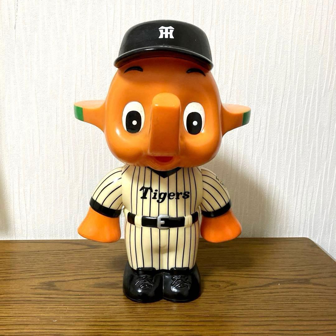 ビッグサイズ】サトちゃん Tigersソフビ 貯金箱 - メルカリ
