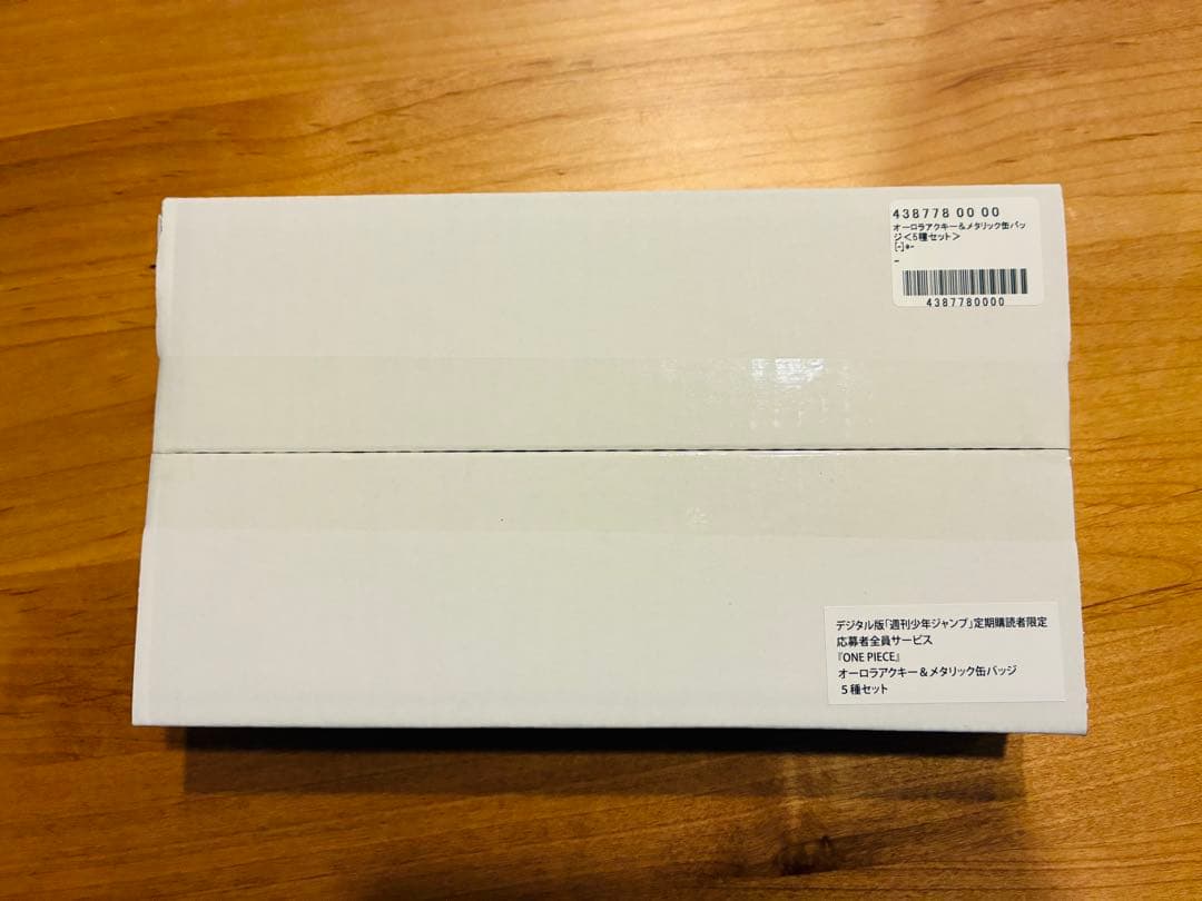 ONE PIECE オーロラアクキー＆メタリック缶バッジ5種セット 送料無料