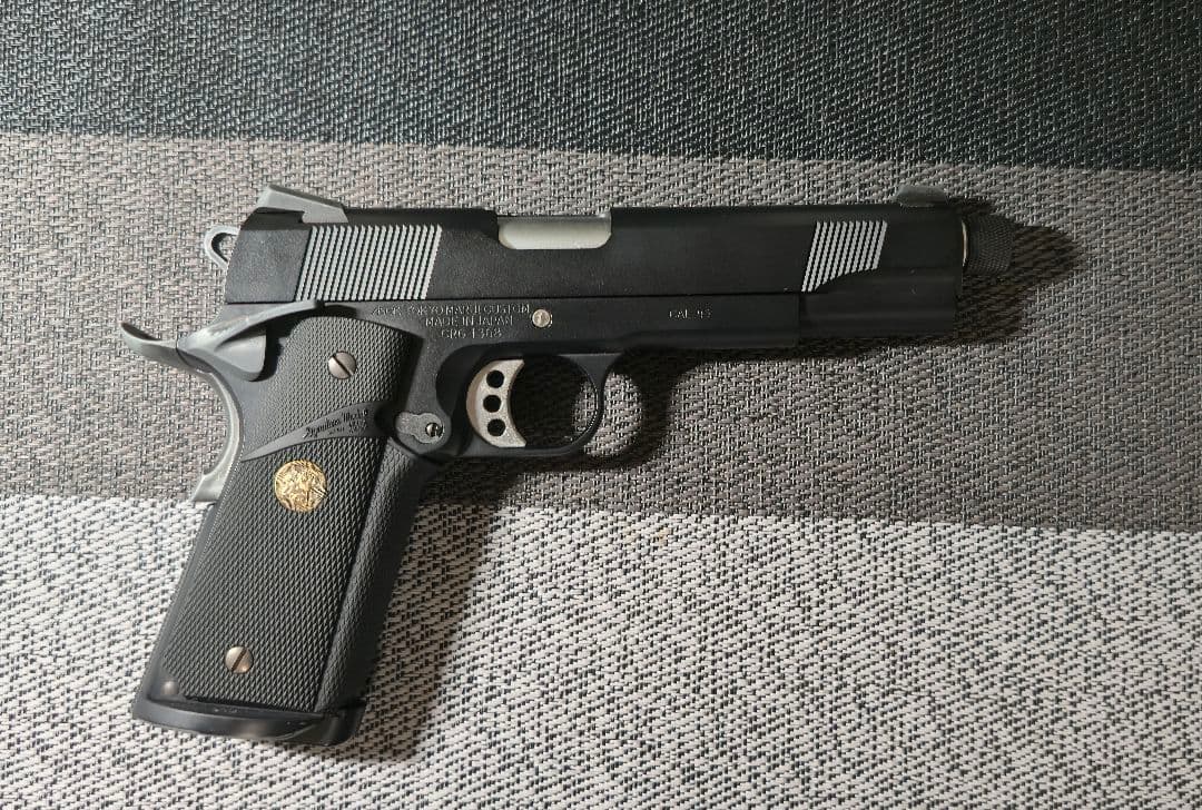 紅葉様専用販売です）マルイMEUピストル/アウタバレル2種/グリップ2