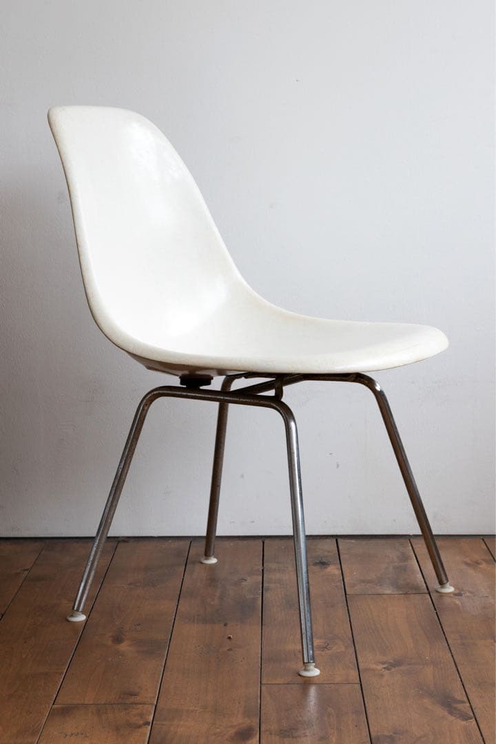 Herman Miller Eames DSW シェルチェア ホワイト