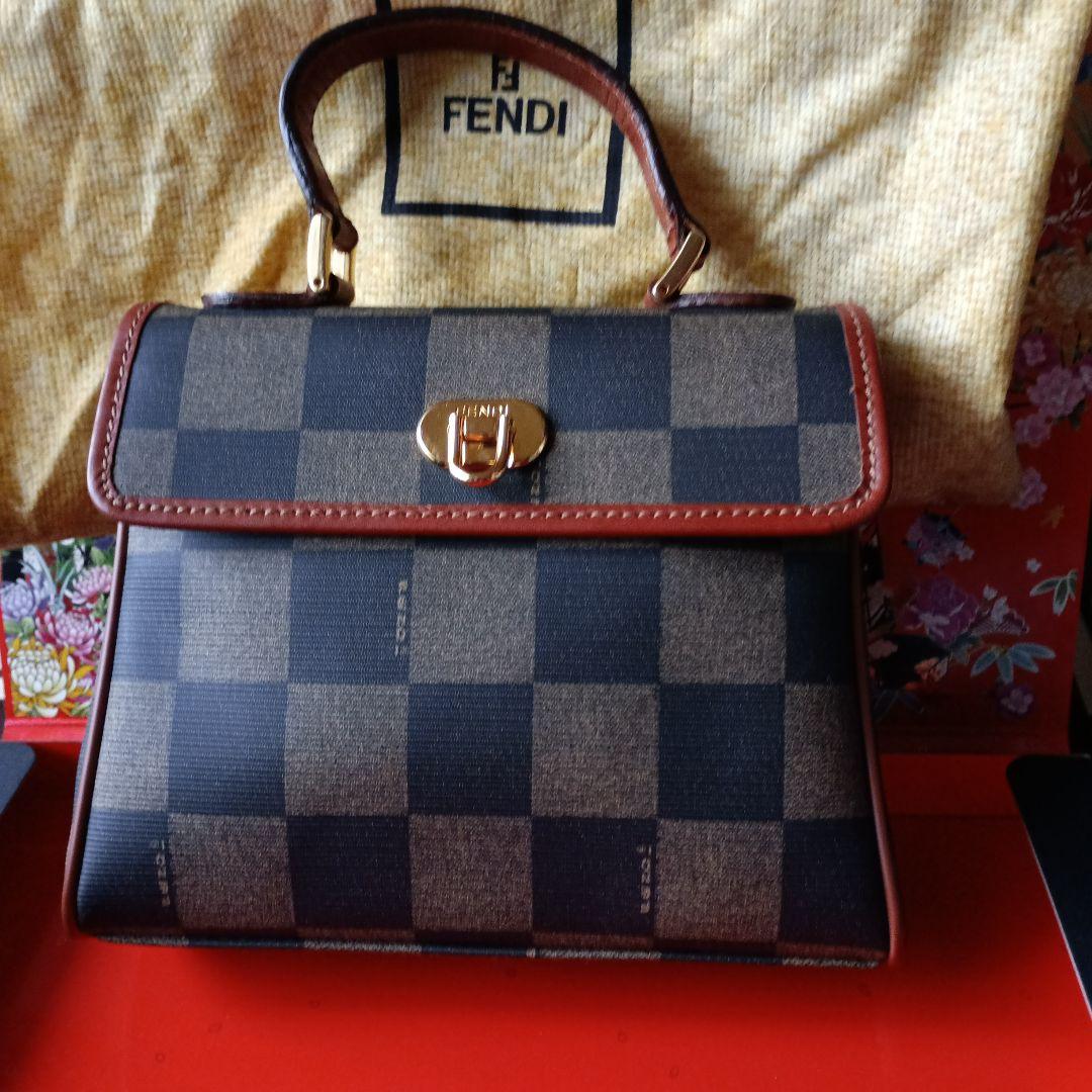 P*e様 FENDIフェンディミニバッグ