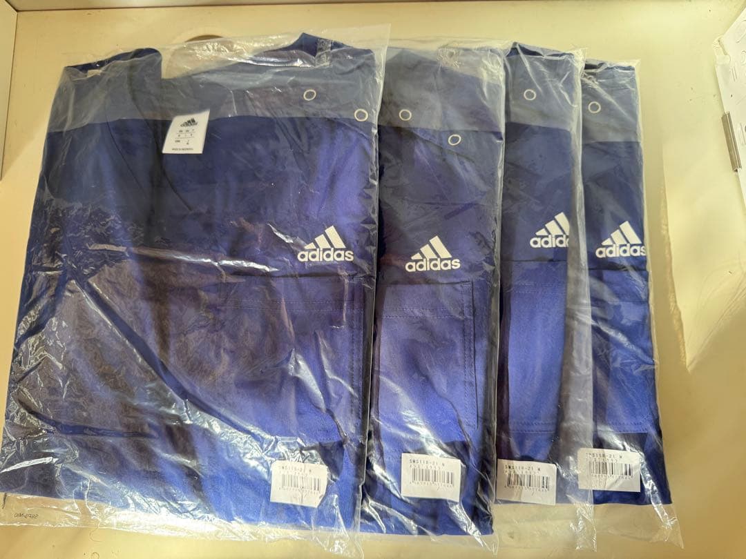 adidas 青 スクラブ 4着セット
