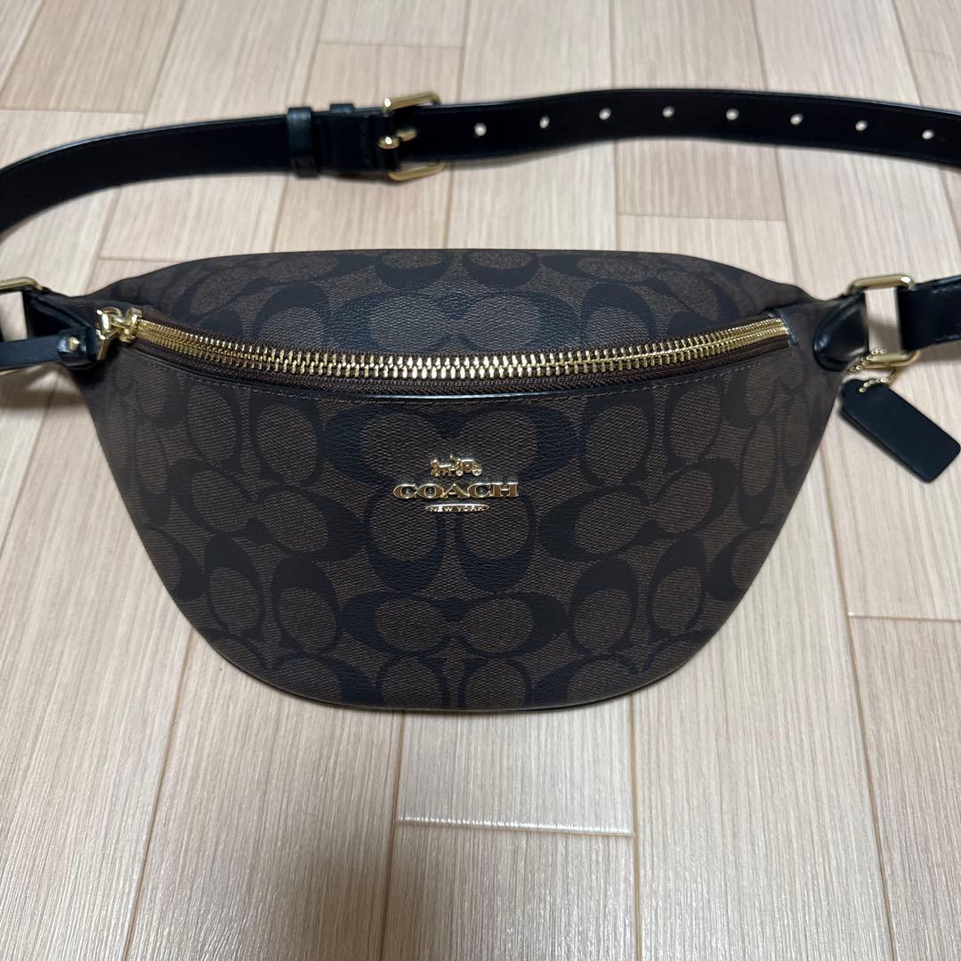 COACH コーチ ボディバッグ ブラウン F48740