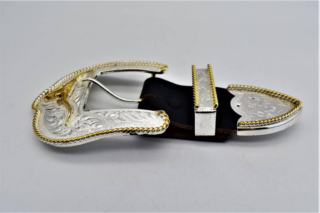 ベルトバックル モンタナ SILVERSMITHS COLUMBUS MONT