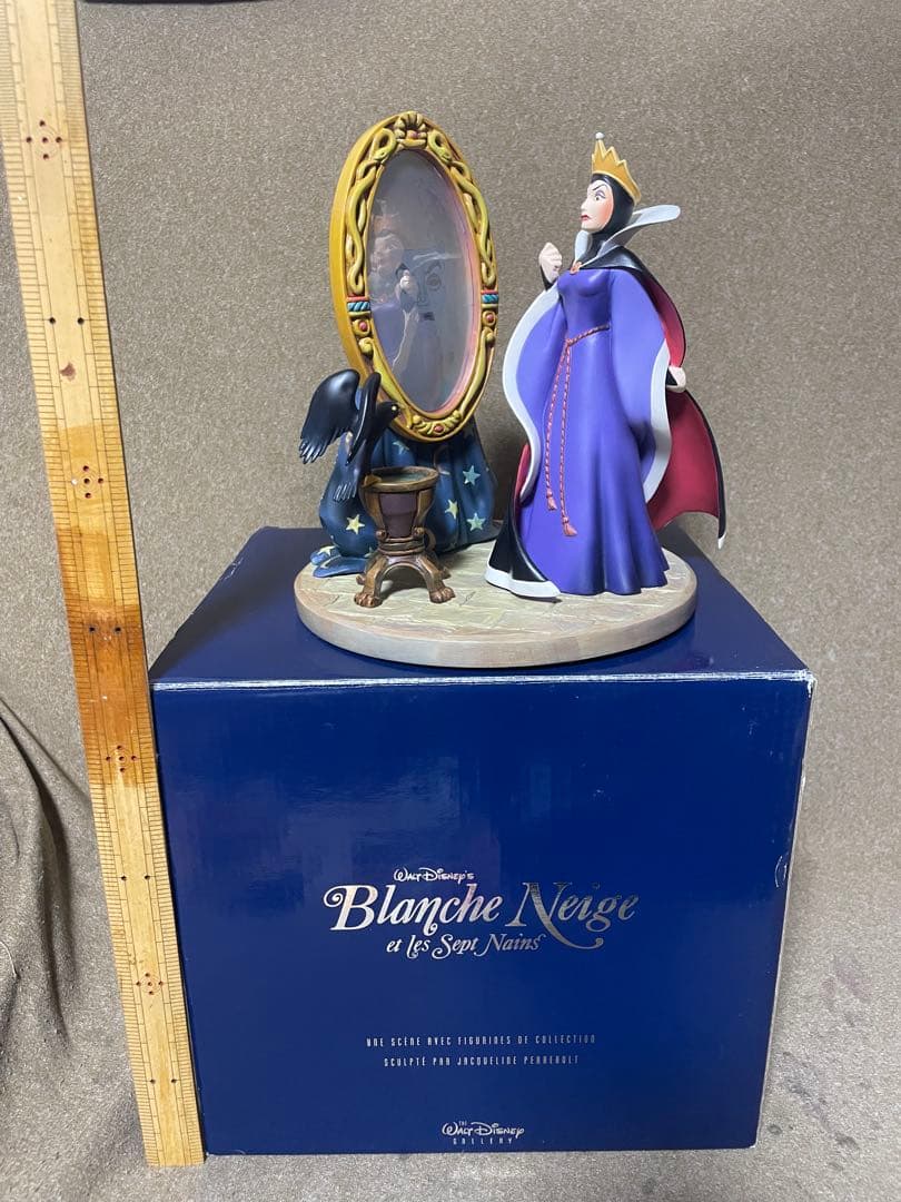 【500体限定】ディズニーギャラリー　白雪姫　邪悪な王女　魔法の鏡　フィギュア