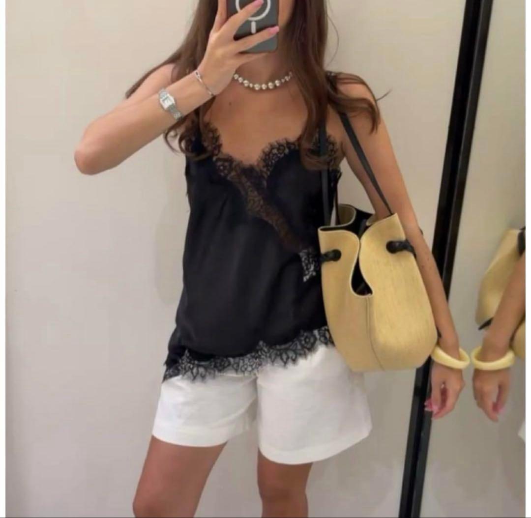 タグ付き新品♡ZARAのレーストリムキャミソールトップス☆XSサイズ