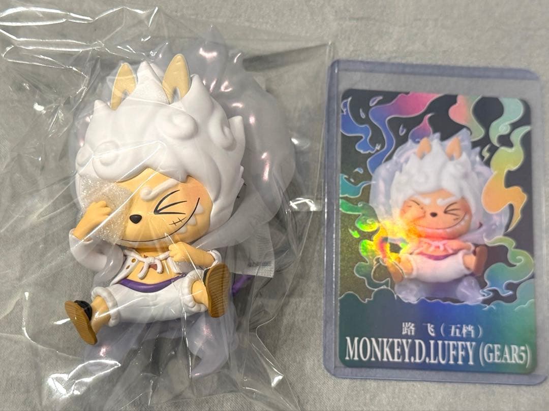 モンキー・D・ルフィ ラブブ　フィギュア　ポップマート　シークレット　ワンピース