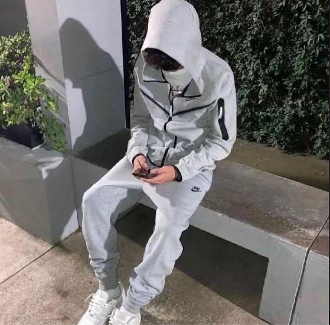 NIKE テックフリース セットアップ ジョガーパンツ フルジップパーカー