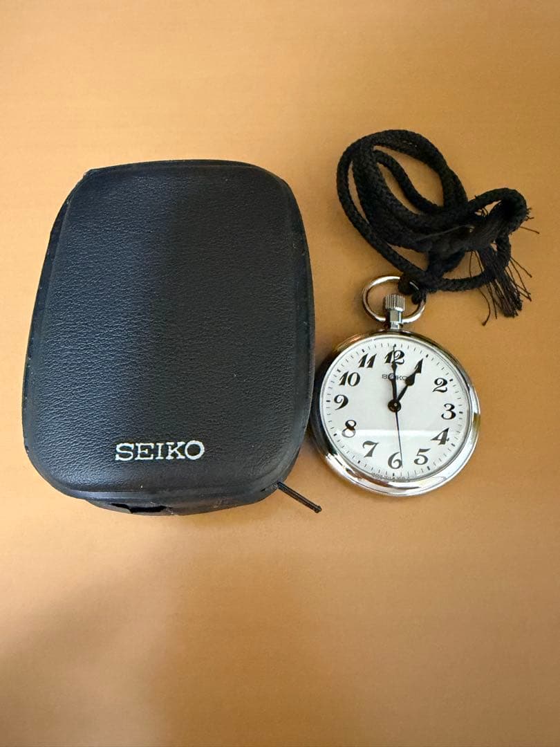 SEIKO 懐中時計 白文字盤 黒ストラップ　鉄道運転時計 実際の使用品