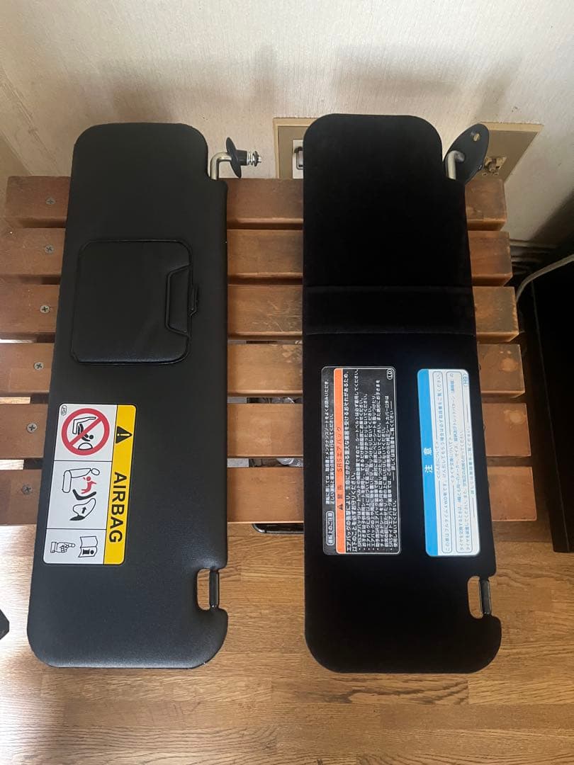 200系ハイエースダークプライム2サンバイザー