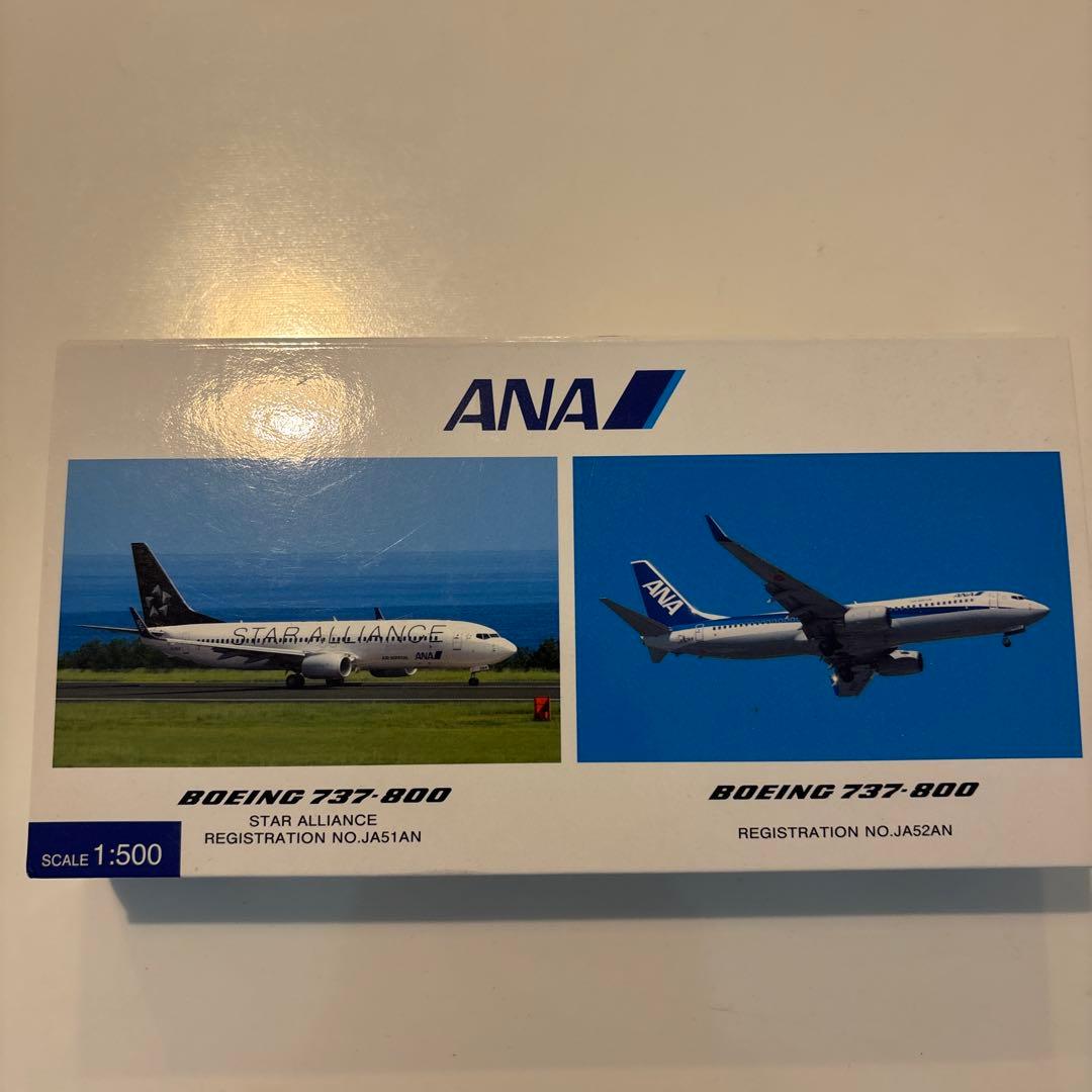 1/500 B737-800 ANA 2機セット NHS52007 模型 1/500 B737-800 ANA スターアライアンス＆通常塗装 JA51AN・JA52AN
