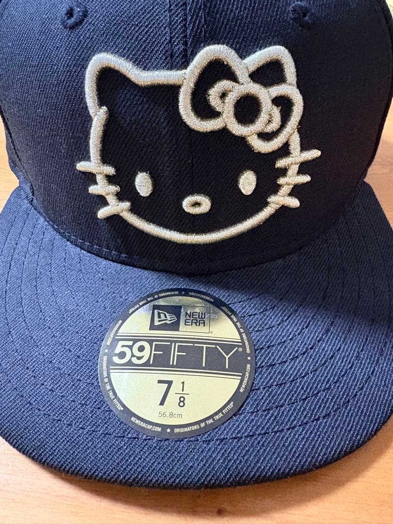 希少】ニューエラ×ハローキティ 59FIFTY 黒×金 7 1/8 - メルカリ
