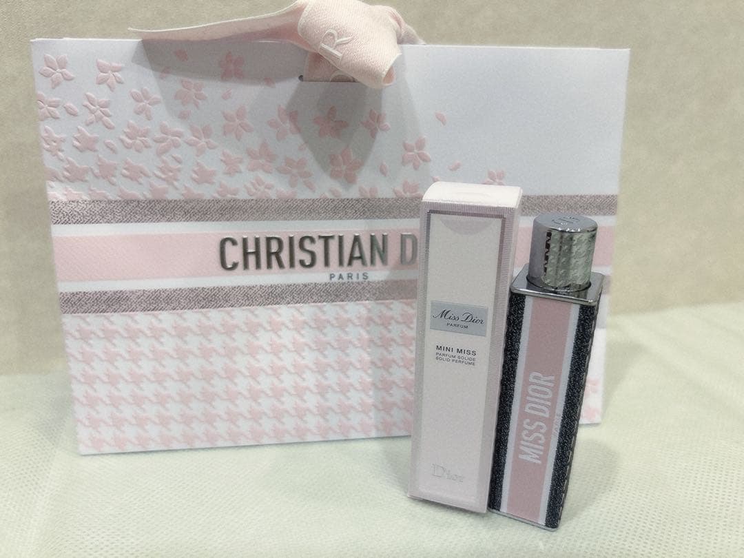 かのん　DIOR ディオール　ミスディオール パルファン ミニミス