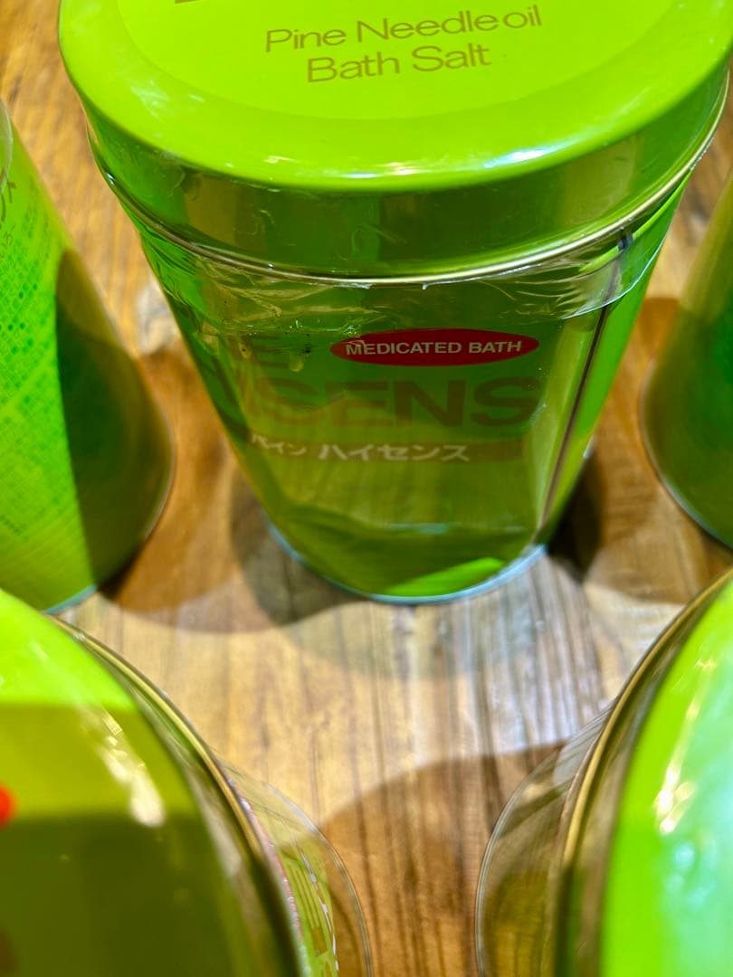 新品 個数限定 パインハイセンス 2.1Kg 4缶セット 凹みあり