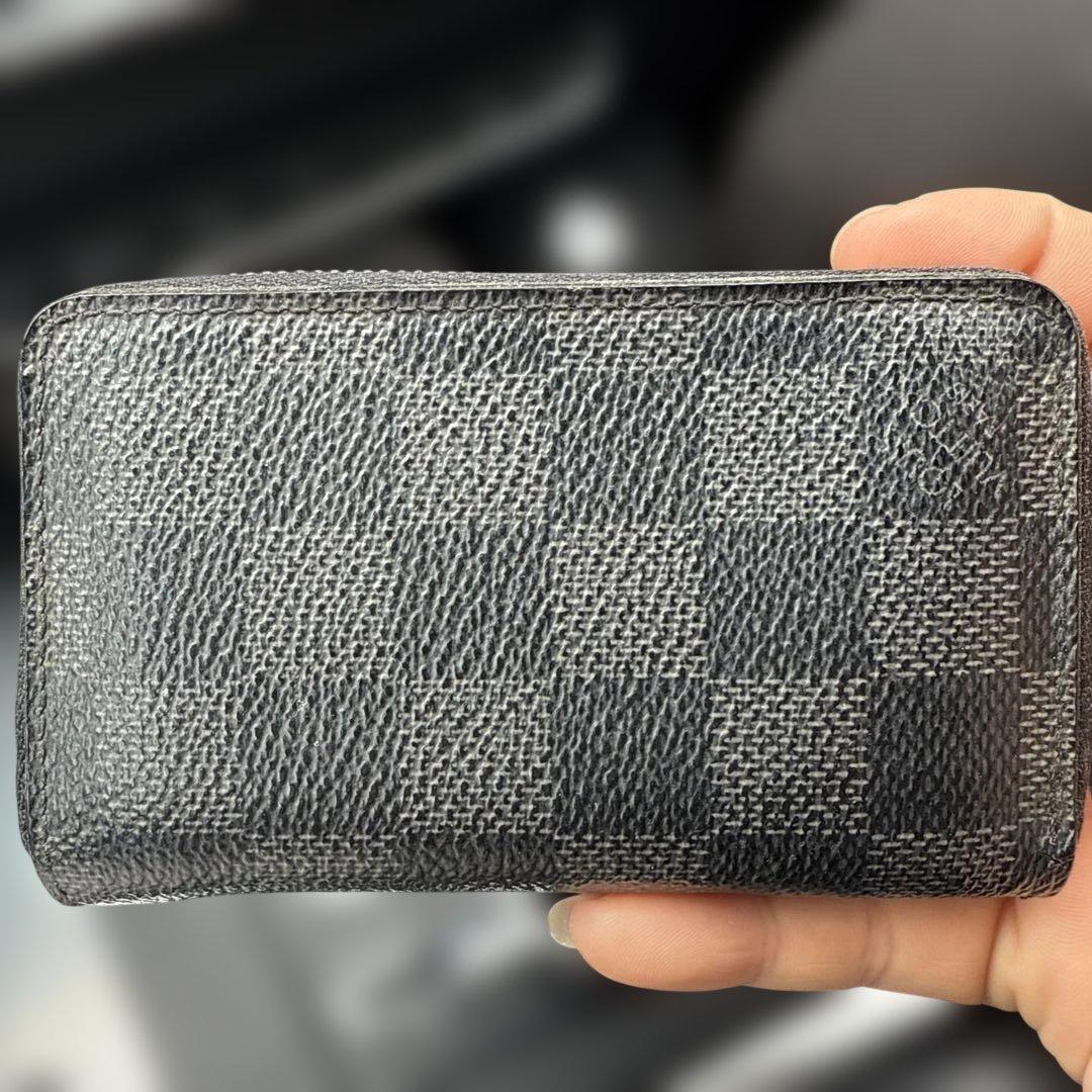 ルイヴィトン ダミエ グラフィット ジッピーコインパース 小銭入れ