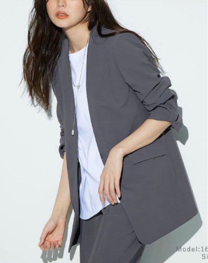 新品タグ付 プラステ ハイストレッチトリコットノーカラージャケット