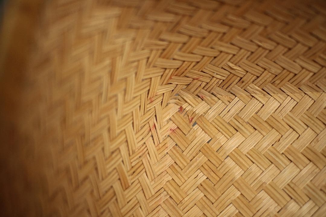 状態良く形の綺麗な古い竹編みの収納かご 行李