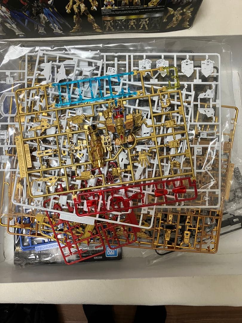 MGEX ストライクフリーダムガンダム 組み立て途中 - メルカリ