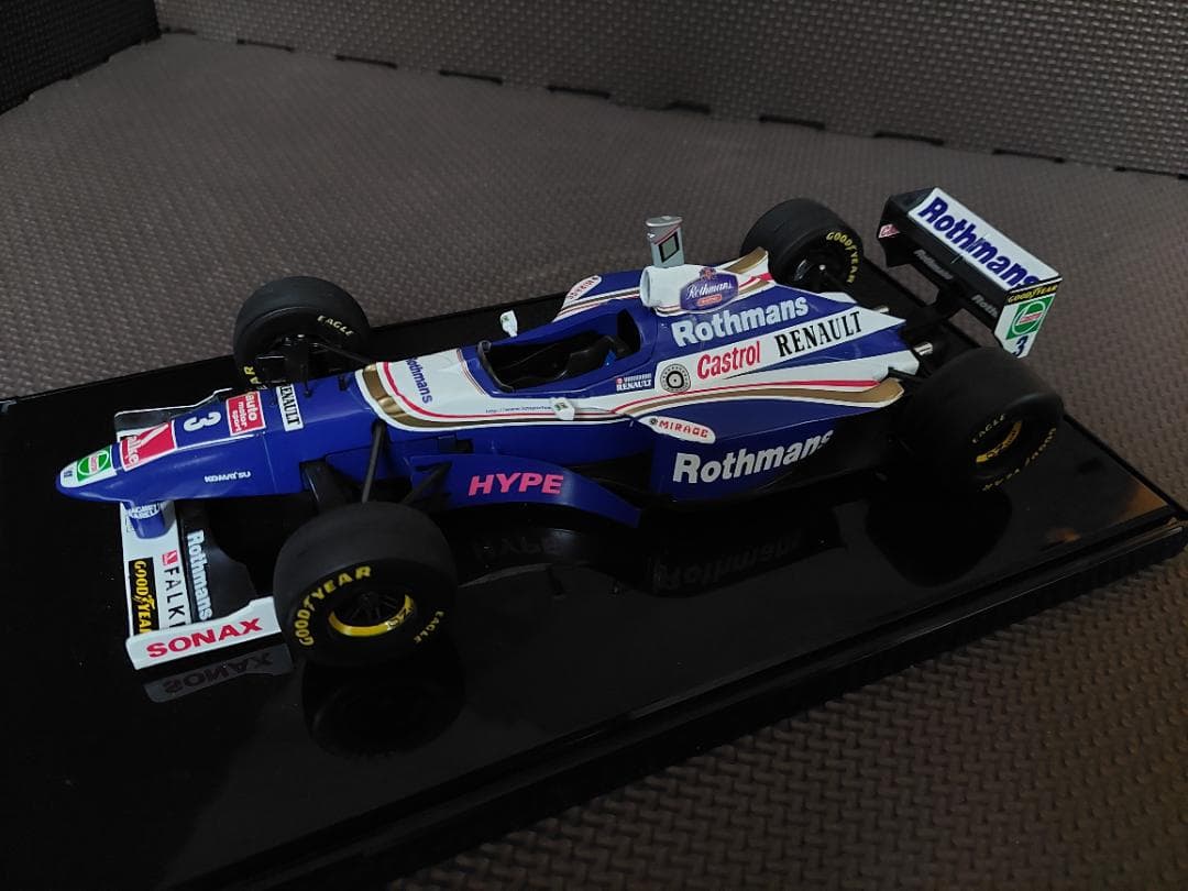 ONYX 1/18 ウィリアムズ FW19 ビルヌーブ Rothmans 箱違い