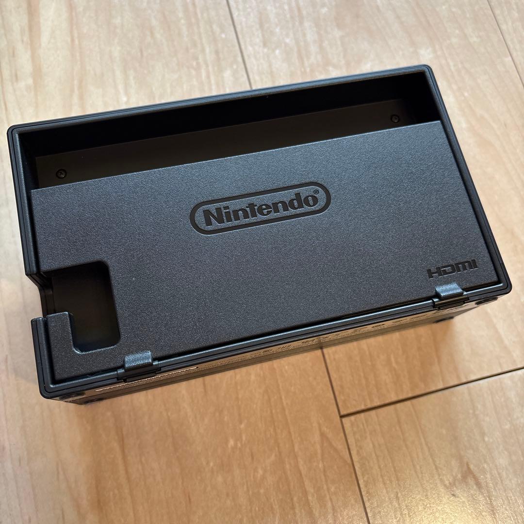 Nintendo Switch 本体 ブラック ジョイコン付き - メルカリ