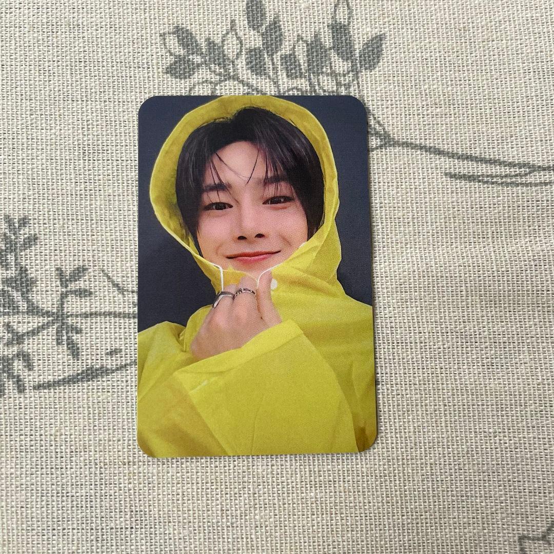 ユニフォーム Stray Kids ポップアップ アイエン KARMA トレカ - メルカリ