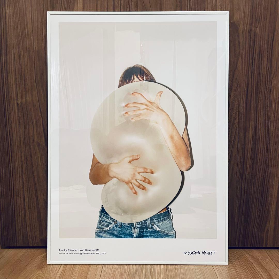 特注額装付き アニカ・エリザベス・フォン・ハウスヴォルフ 展覧会ポスター