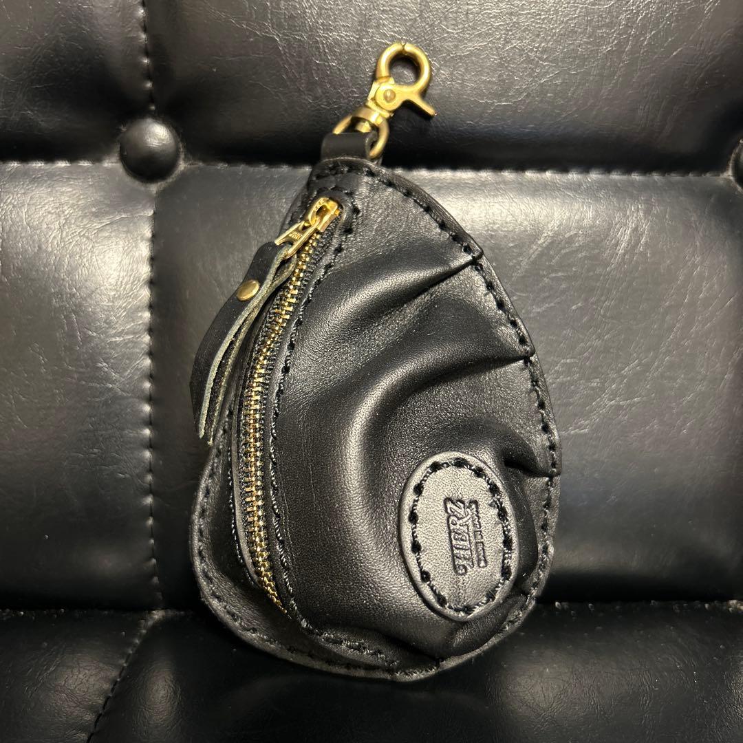 ヘルツ　小銭入れ ギョウザ型