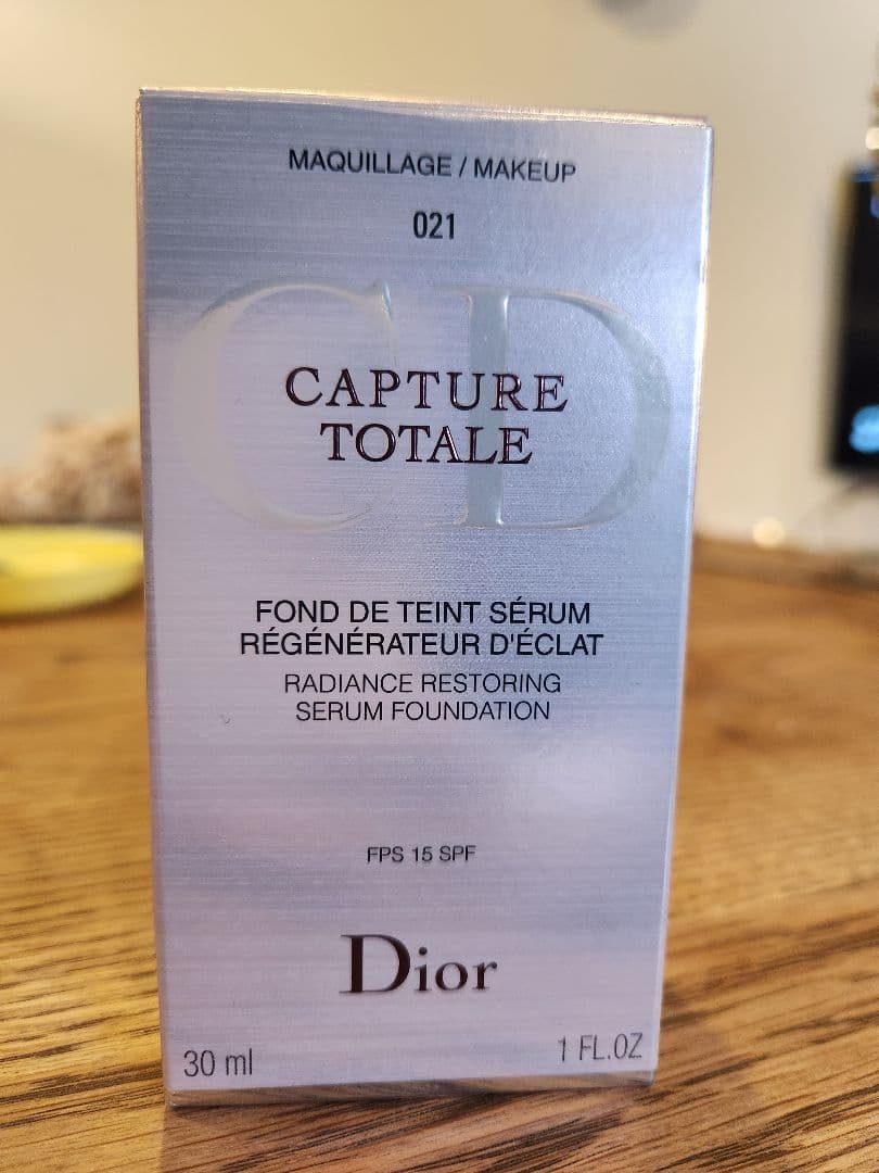 Dior カプチュールトータルセラム　ファンデーション