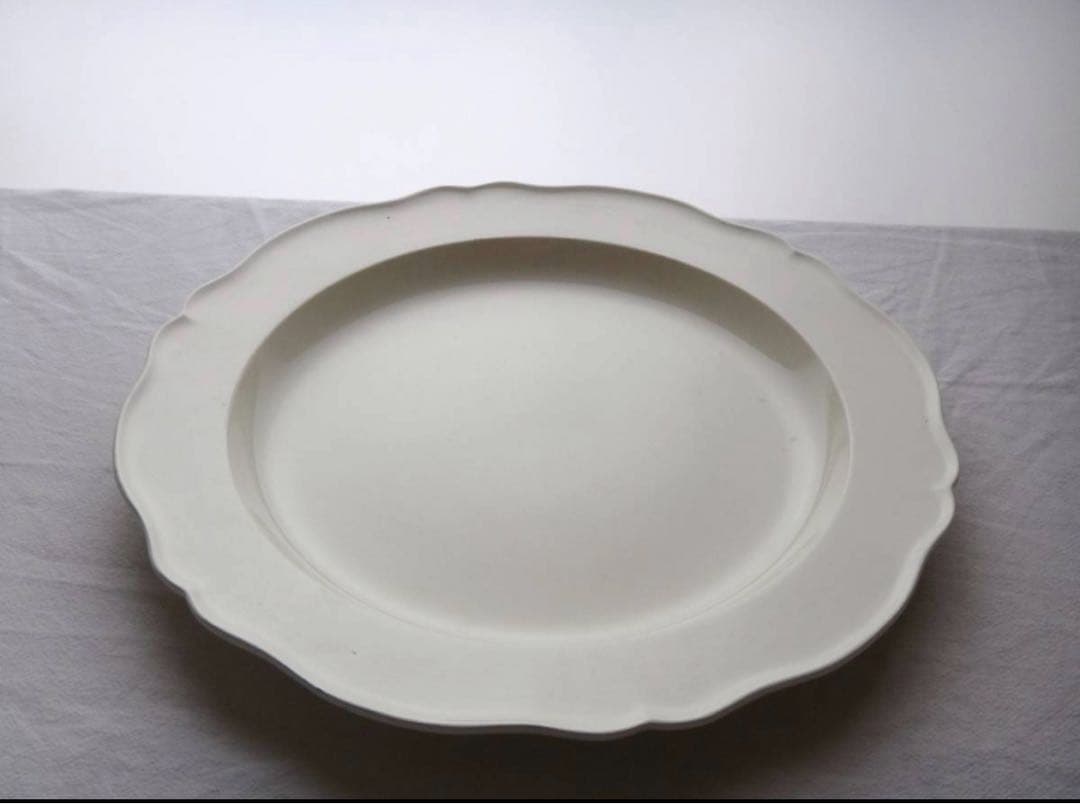 大きいサイズの初期ウェッジウッド　花リム皿 19世紀 ◆ アンティーク プレート