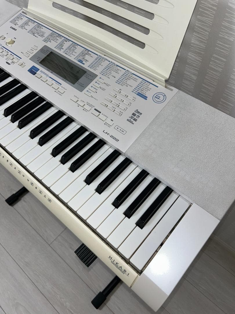 CASIO 電子ピアノ LK-222 カシオ キーボード 光ナビゲーション 白