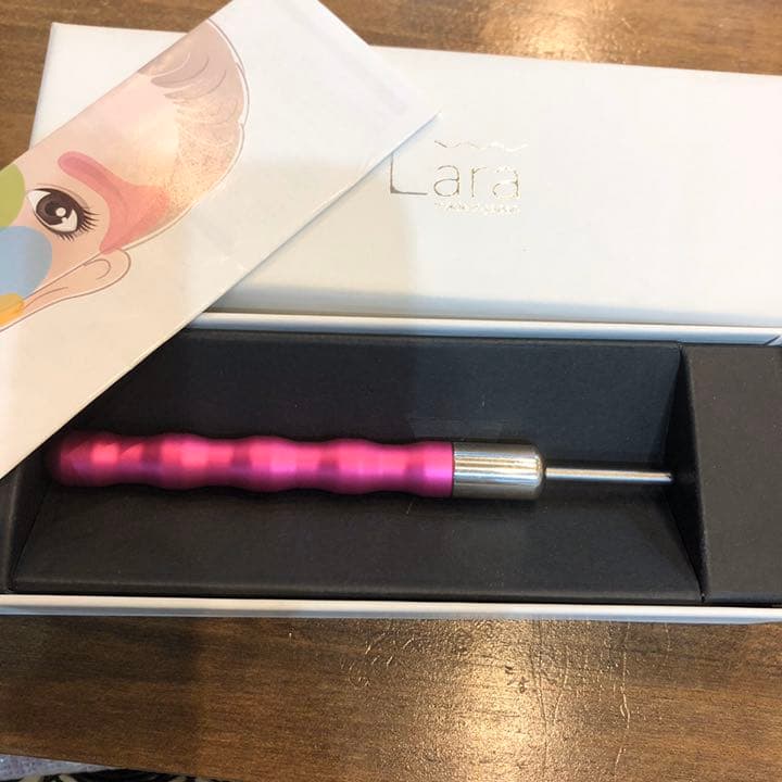 小顔スティック  Lara 美容針　小顔