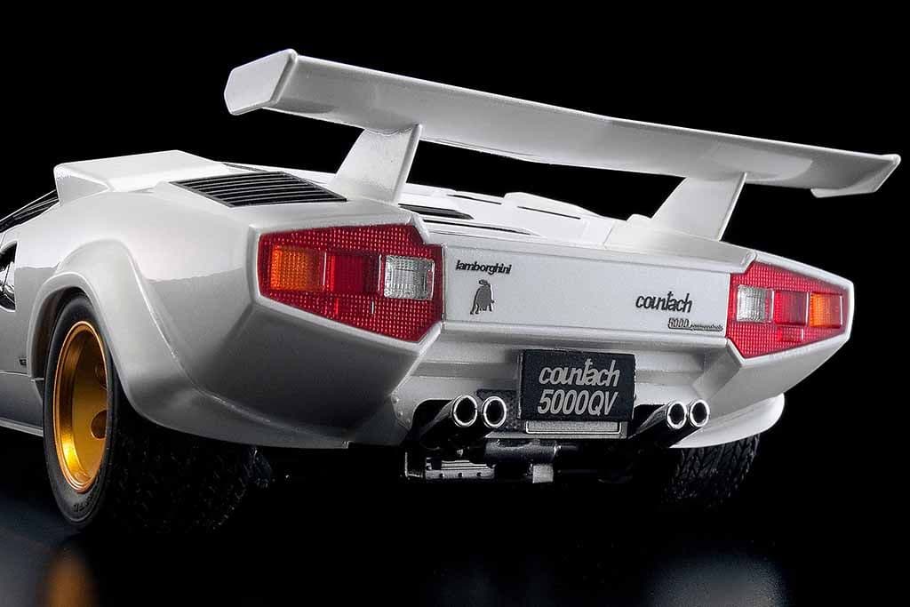 フォロー割引】1/24 アオシマ「ランボルギーニ カウンタック 5000QV