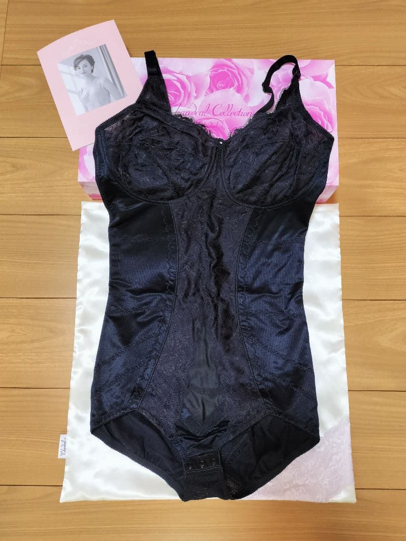 つる　シャンデール　補正下着ボディースーツ E90ロング