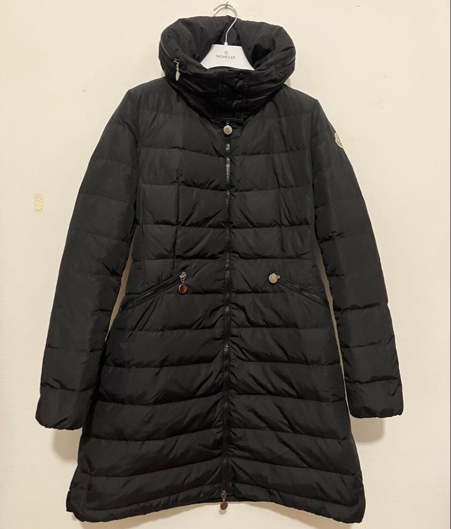 Moncler モンクレール　ダウンコートflamme ブラック