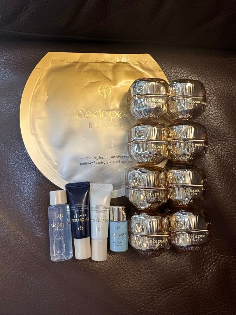 プレゼント付き⭐資生堂クレドポーボーテ ラ・クレーム 5ml*8 新品