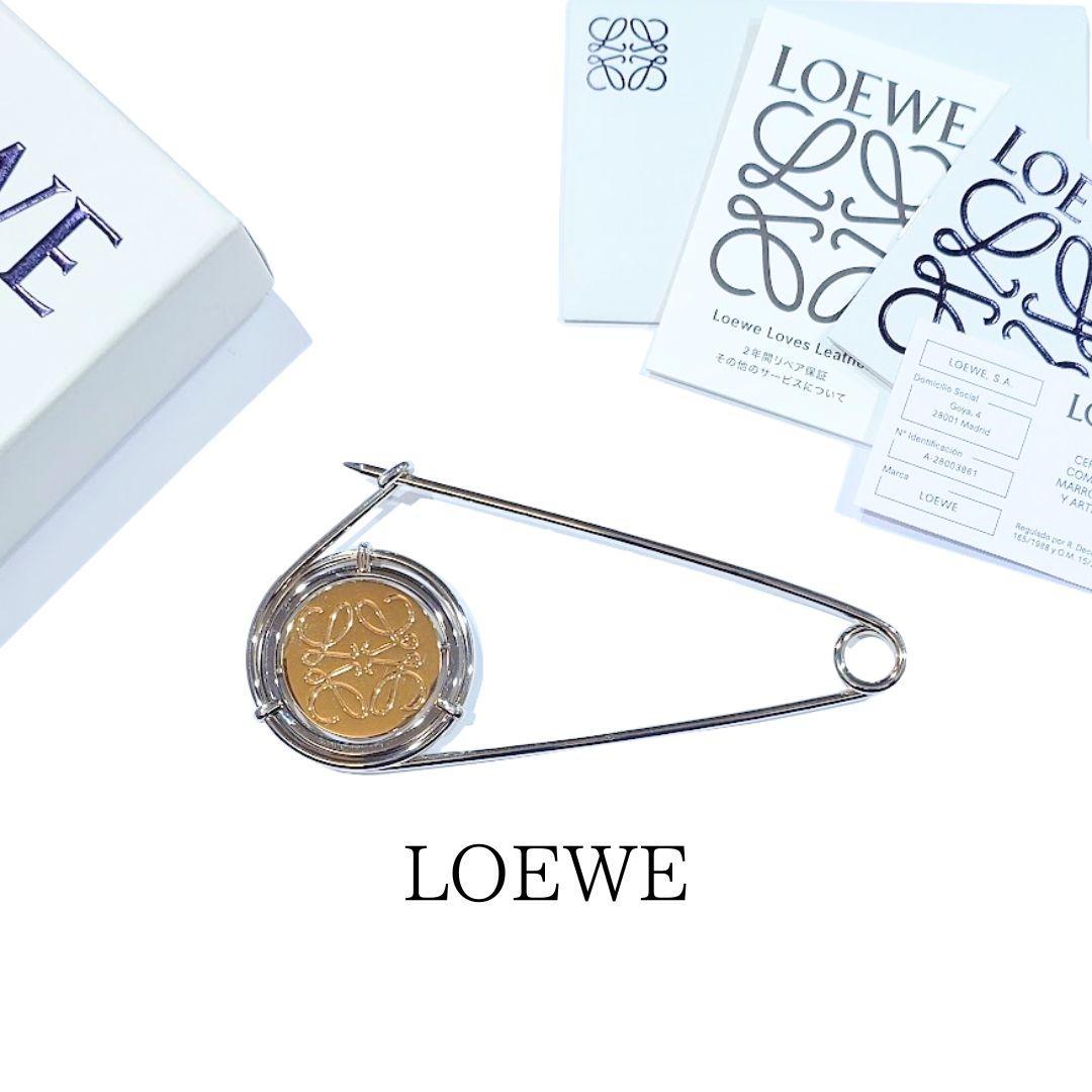 国内正規品 ロエベ アナグラム フリップ メカノピン ブローチ チャーム