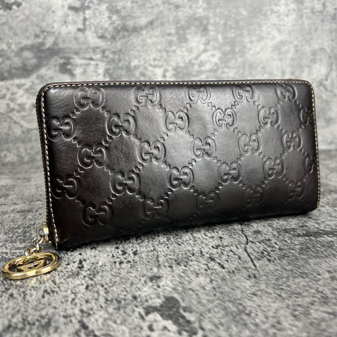 GUCCI インターロッキングG チャーム レザー ラウンドファスナー 長