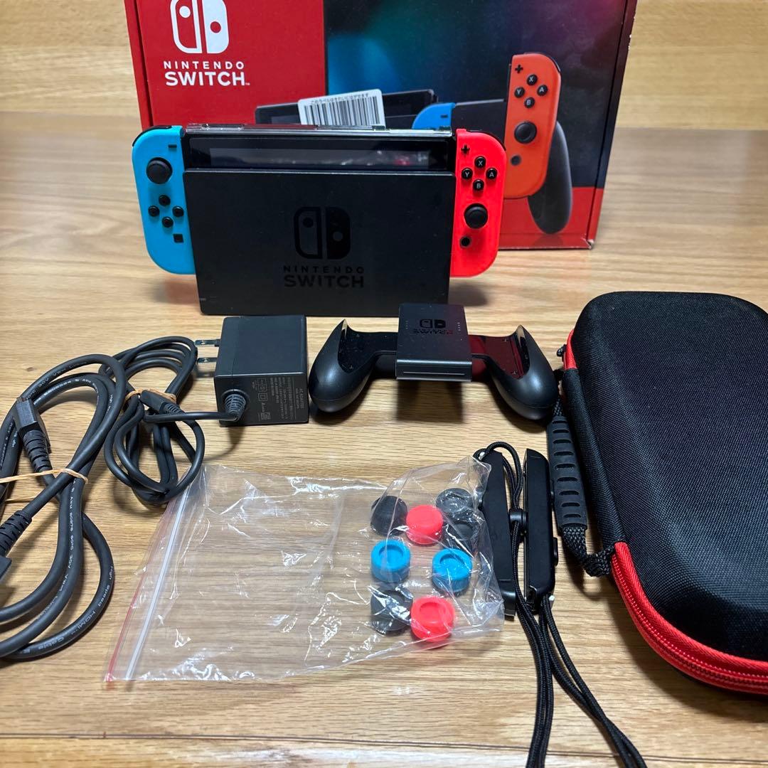 【バッテリー強化版】Nintendo Switch本体 （収納ケース付き）