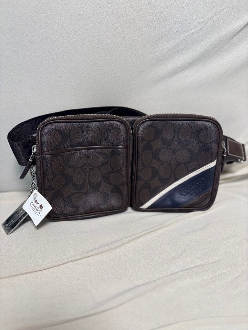 COACH ボディバッグ・ウエストポーチ ブラウン